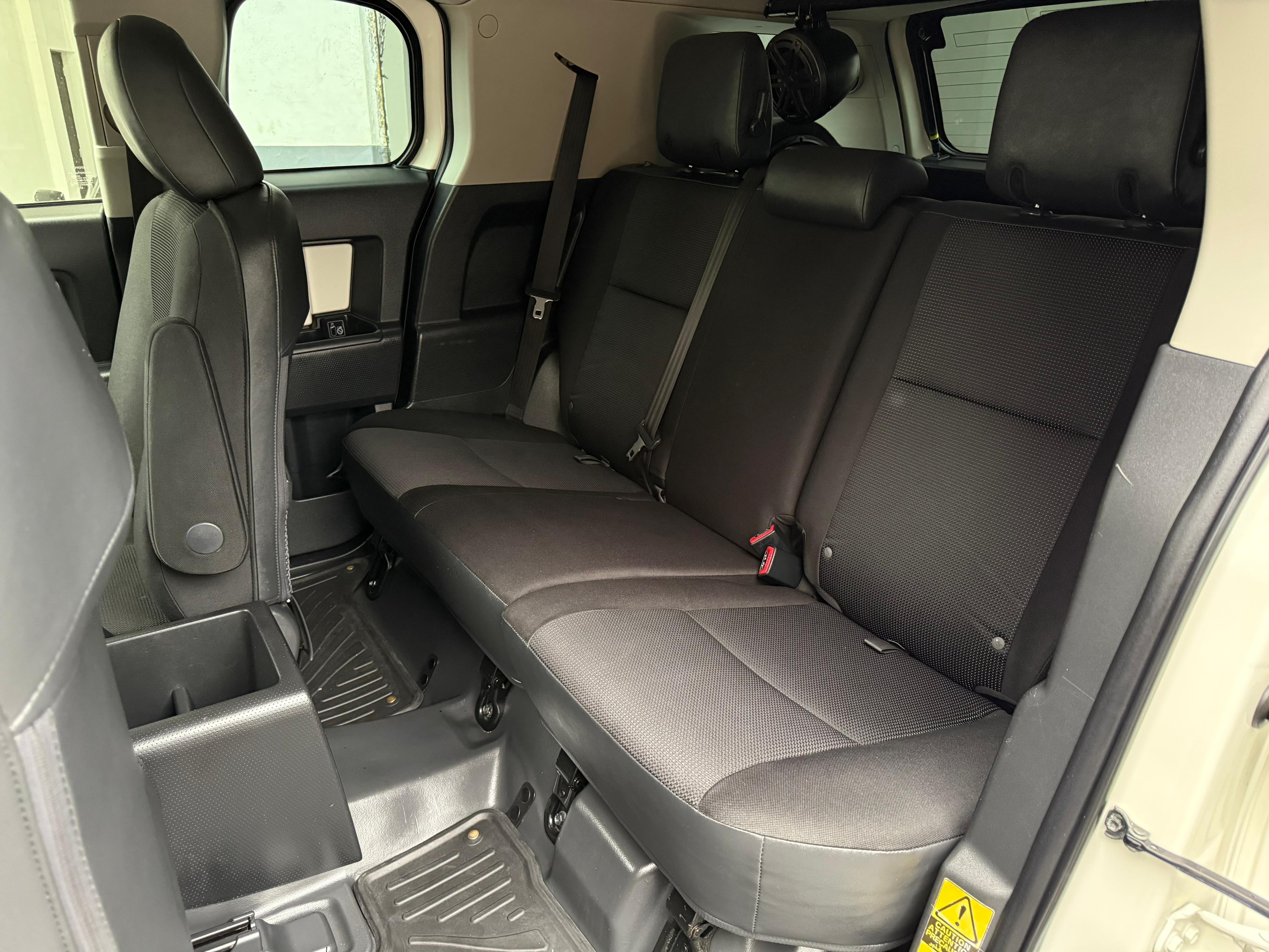 Toyota FJ Cruiser Premium 2014