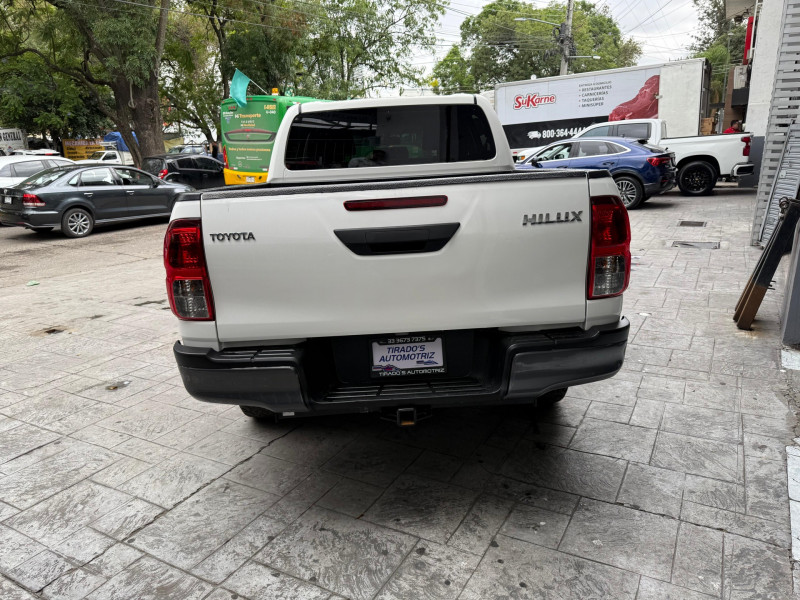 Toyota Hilux SR 2020