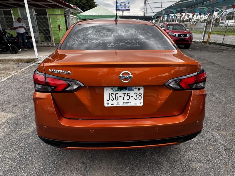 Nissan Versa Advance 2021