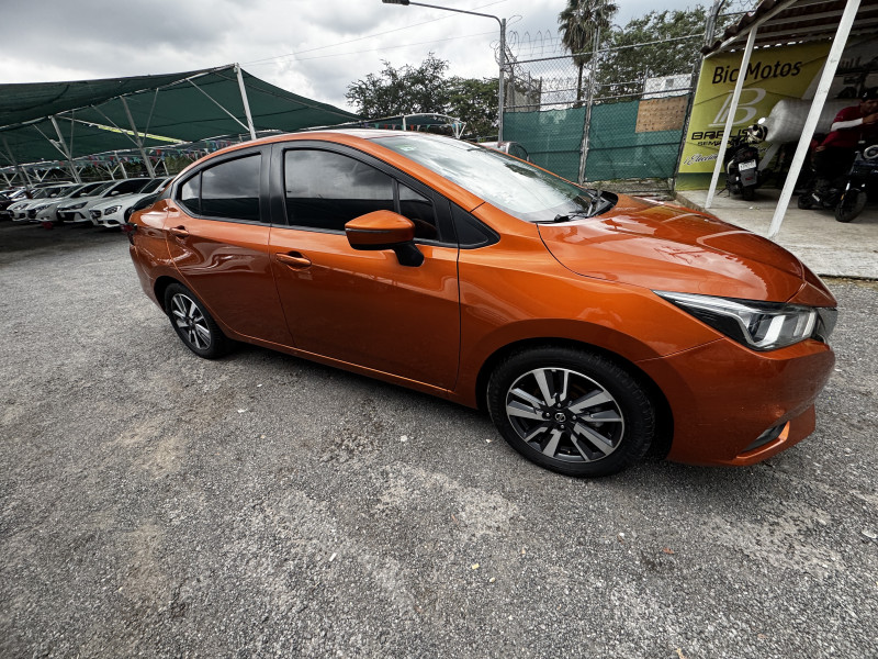 Nissan Versa Advance 2021