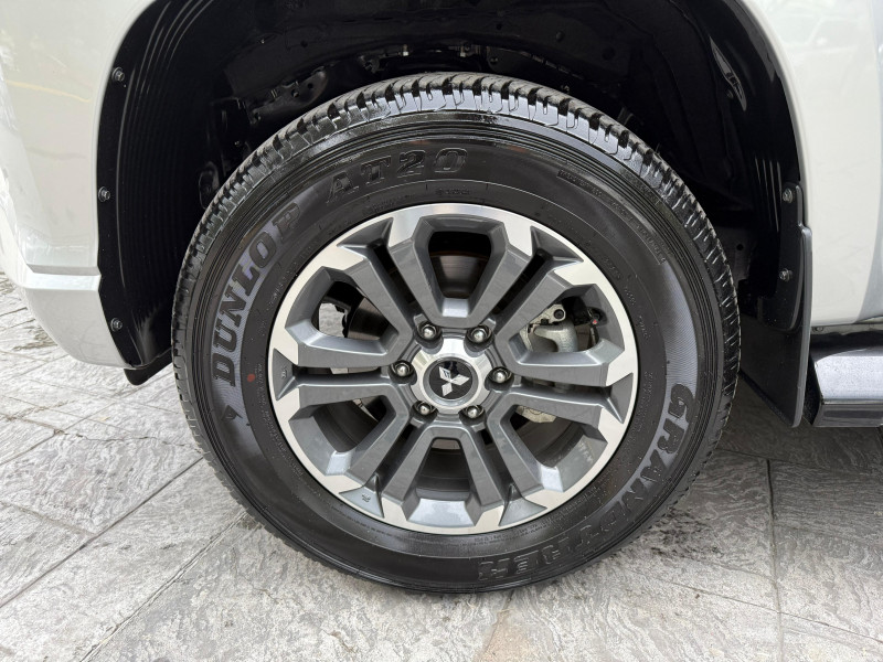 Mitsubishi L200 gls disel 2024