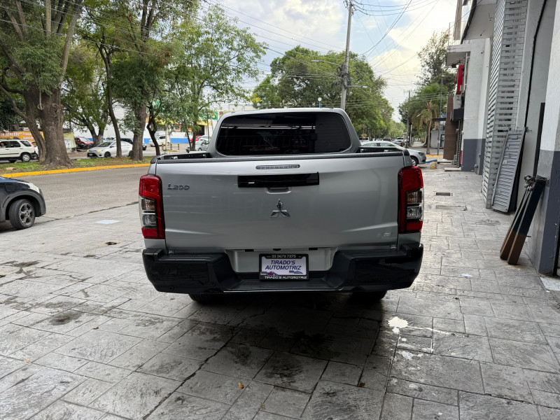 Mitsubishi L200 gls disel 2024