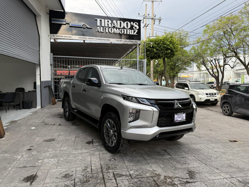 Mitsubishi L200 gls disel 2024