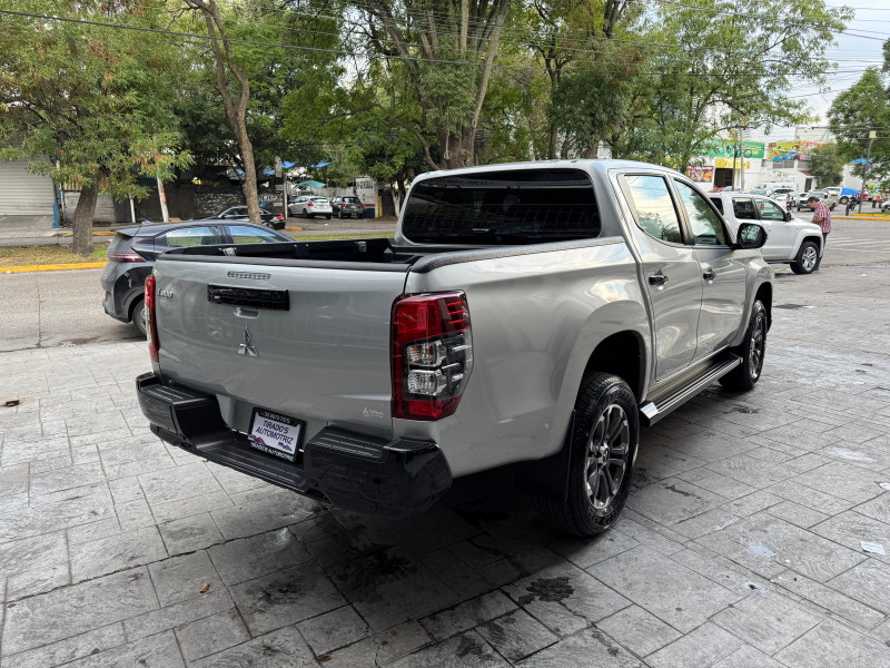 Mitsubishi L200 gls disel 2024