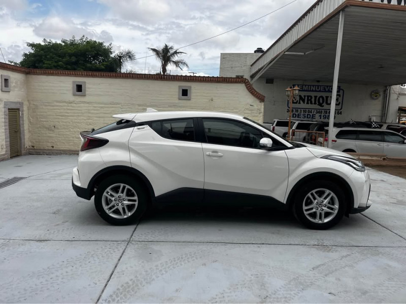 Toyota C-HR Base 2020