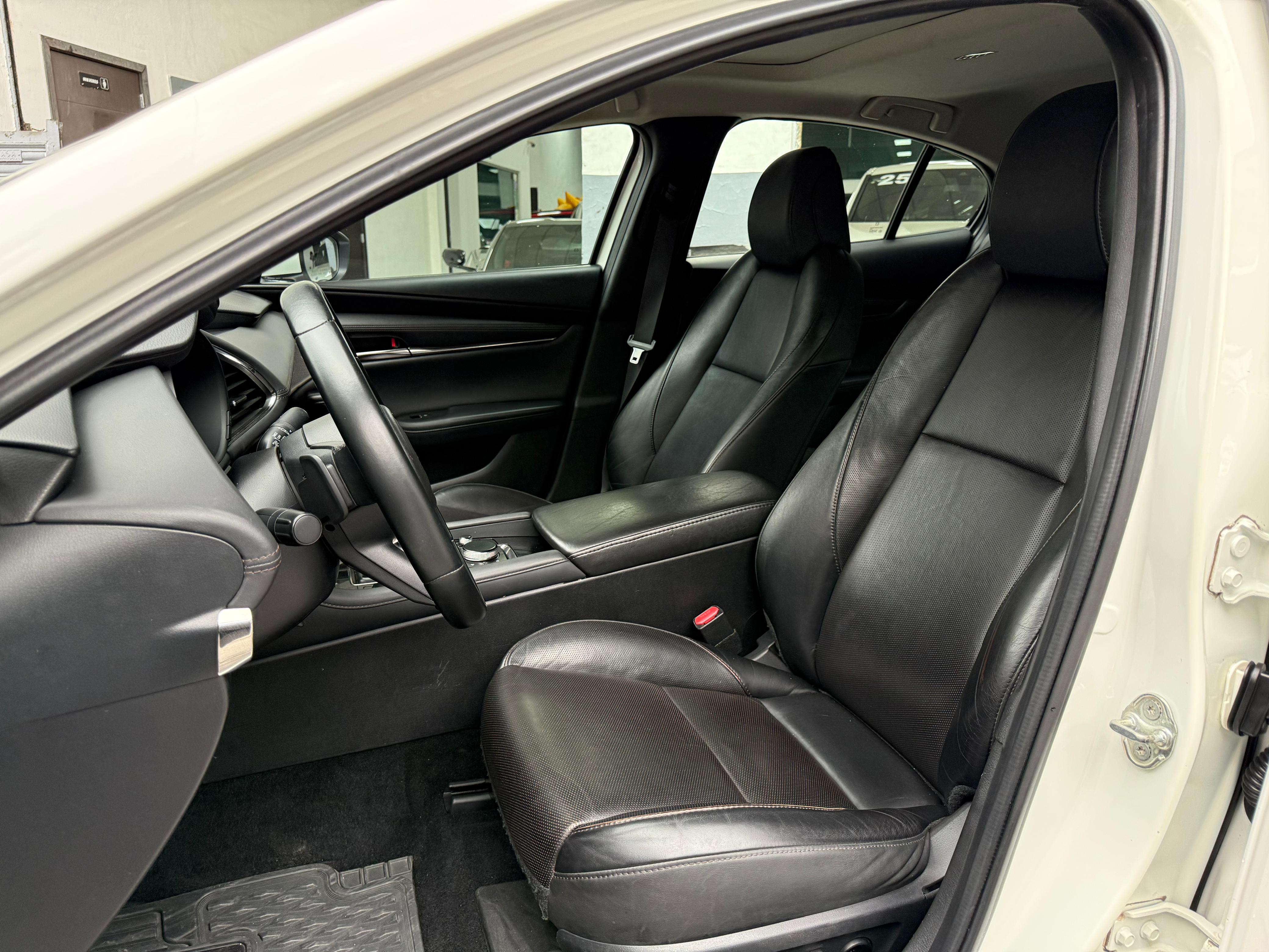 Mazda Mazda 3 i Grand Touring 2019