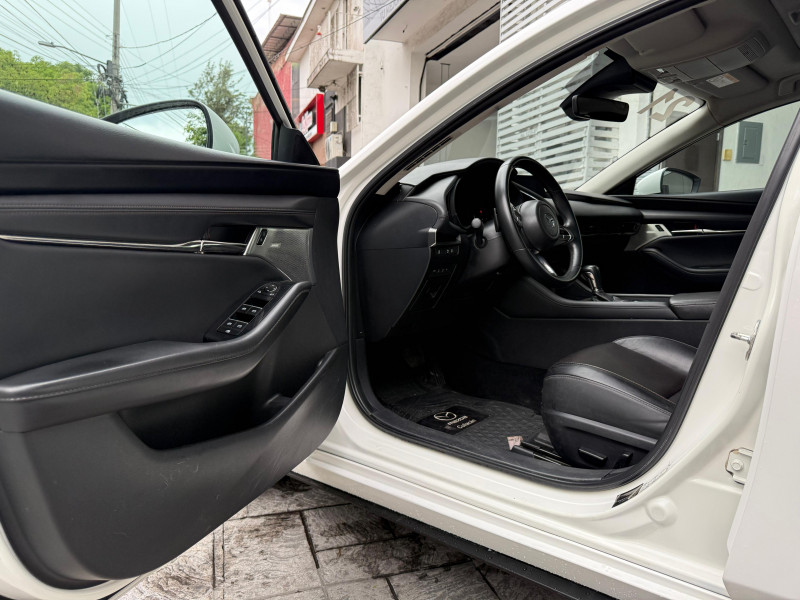 Mazda Mazda 3 i Grand Touring 2019