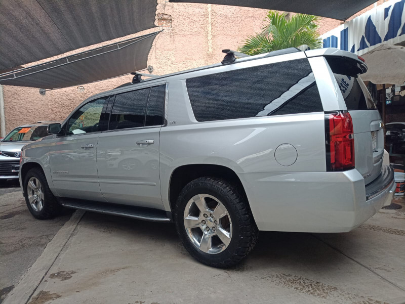 Chevrolet Suburban LTZ 2016