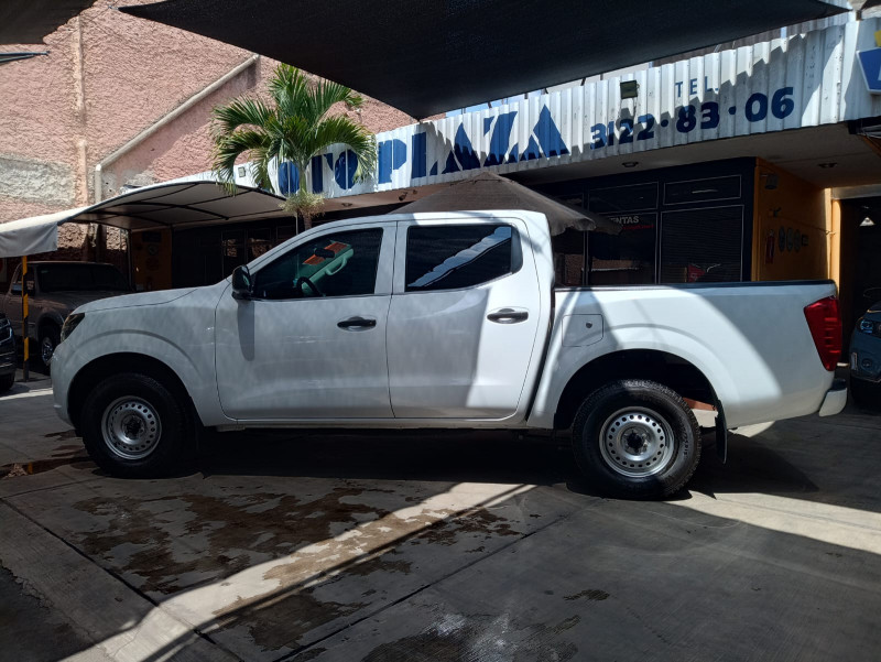 Nissan Np300 TM AC 2020