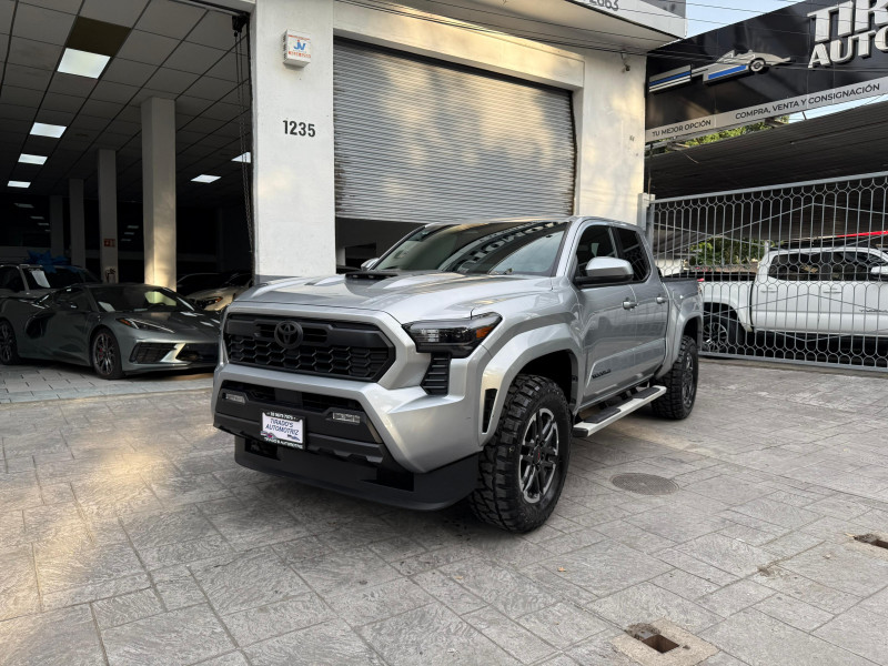 Toyota Tacoma trd 4x4 2024