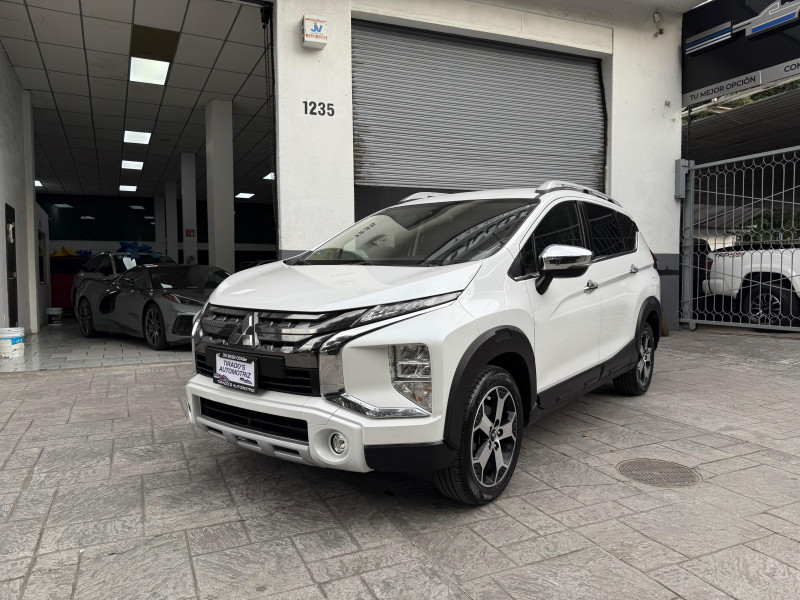 Mitsubishi Xpander Cross 2023