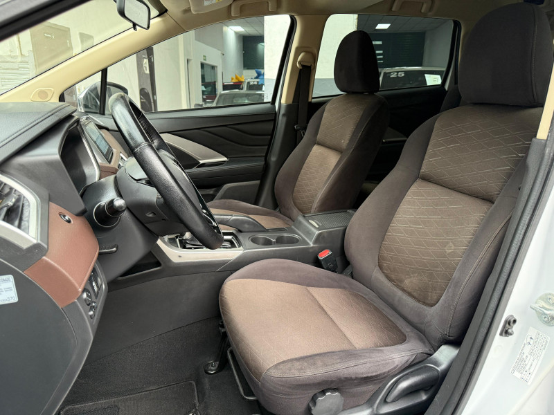 Mitsubishi Xpander Cross 2023