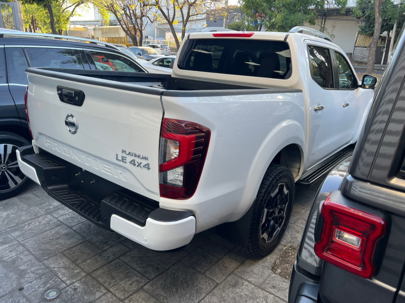 Nissan Frontier LE PLATINIUL DIESEL 4X4 2021