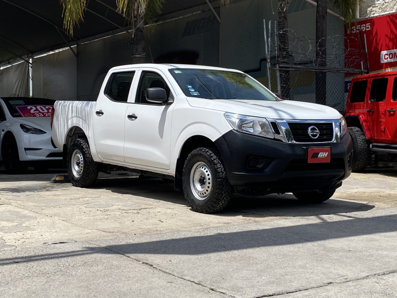 Nissan Np300 SE 2018