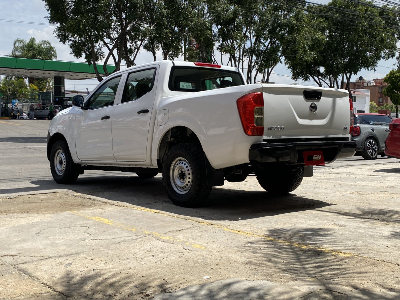 Nissan Np300 SE 2018