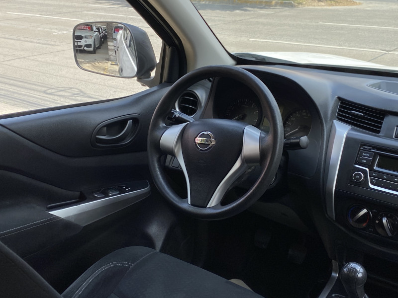 Nissan Np300 SE 2018