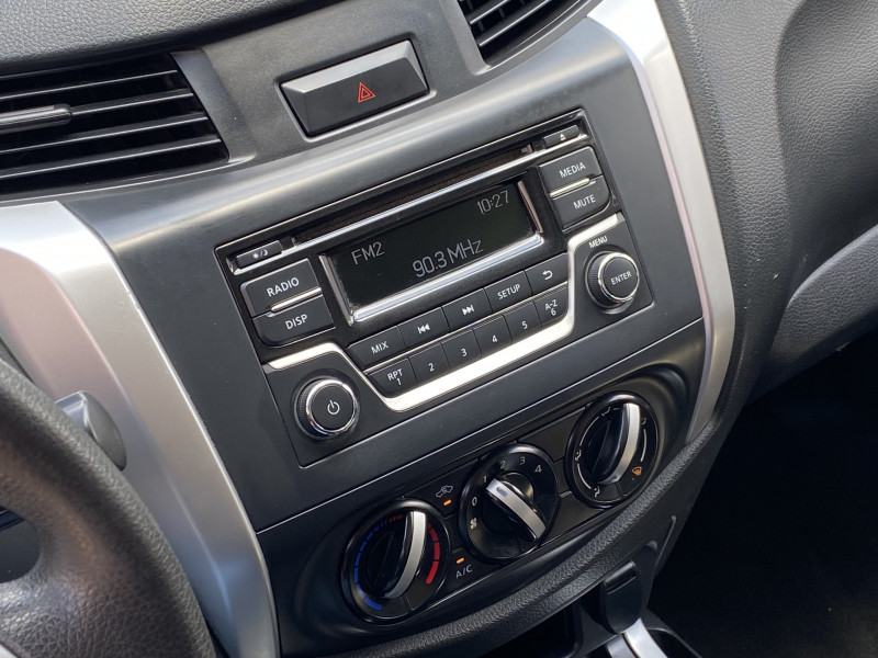 Nissan Np300 SE 2018
