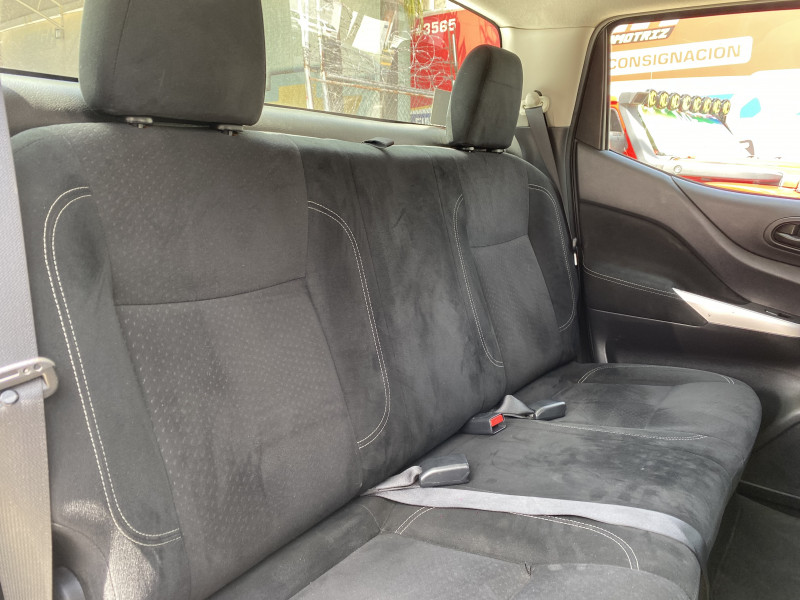 Nissan Np300 SE 2018