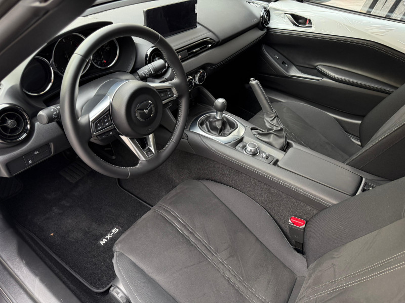 Mazda MX-5 sport 2025