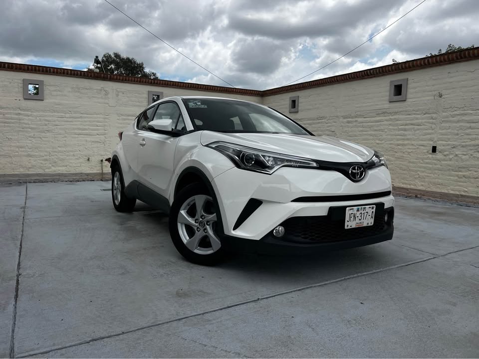 Toyota C-HR Base 2019