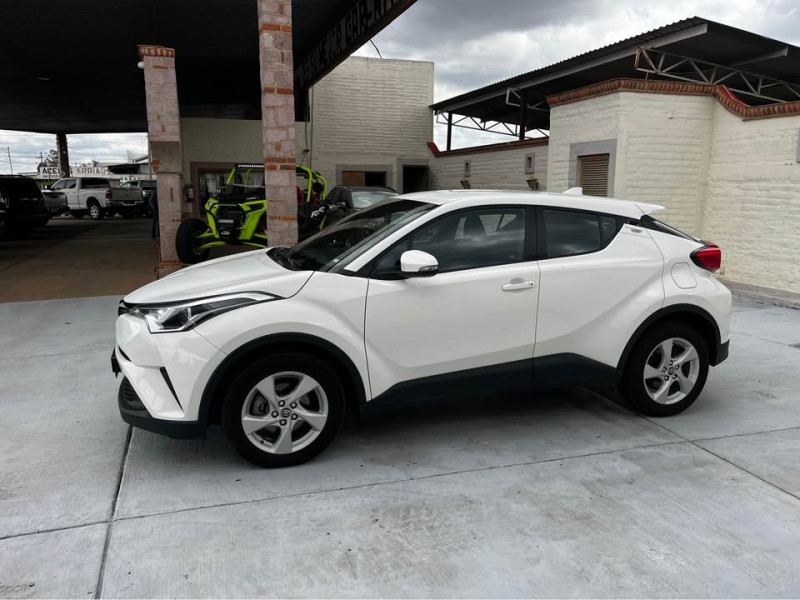 Toyota C-HR Base 2019