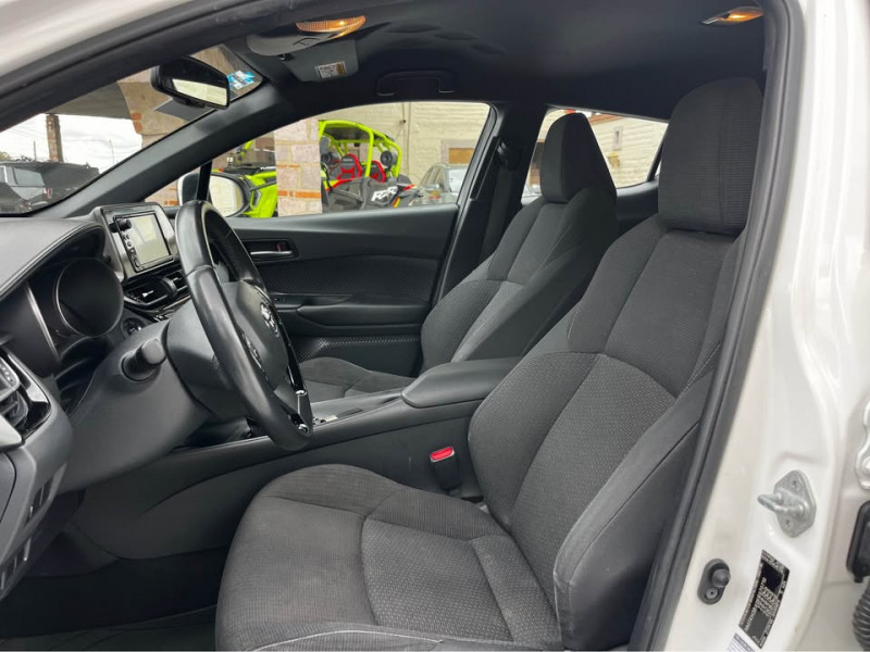 Toyota C-HR Base 2019