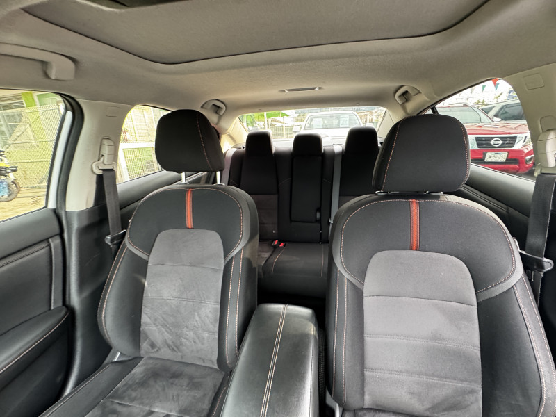 Nissan Sentra SR 2020