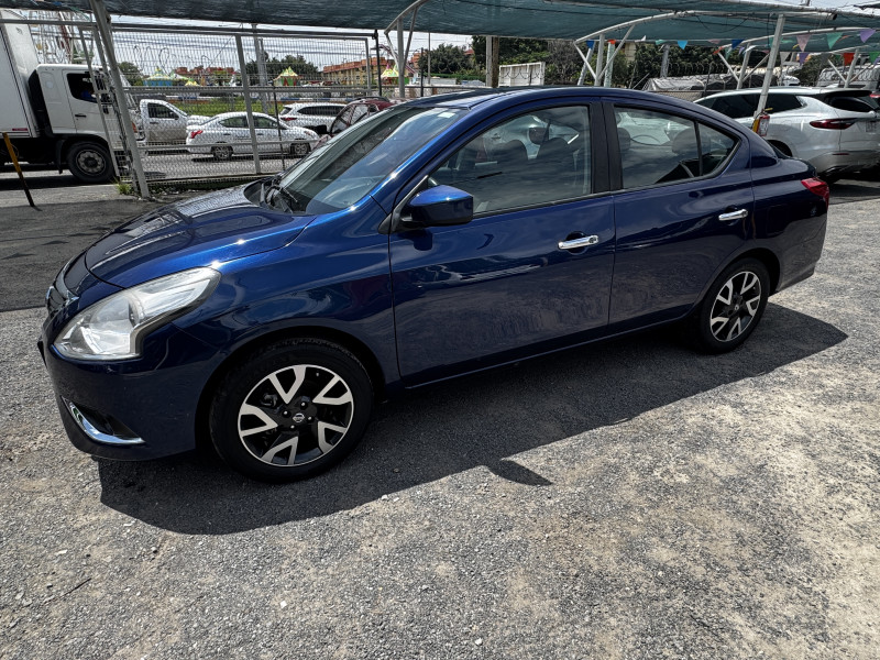 Nissan Versa Advance 2019