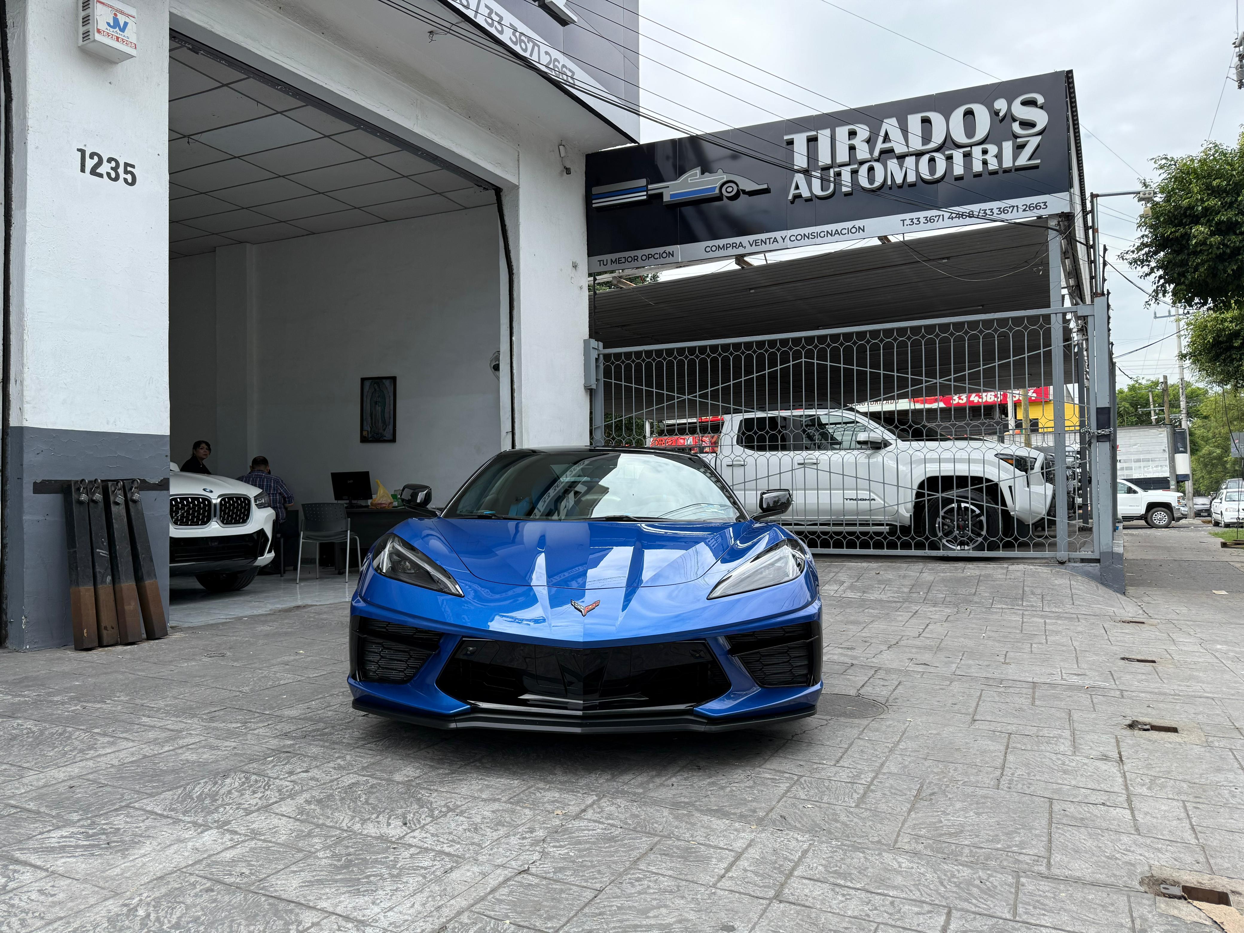 Chevrolet Corvette (C8) Stingray Z51 CONVERTIBLE 70 Aniversario 2023
