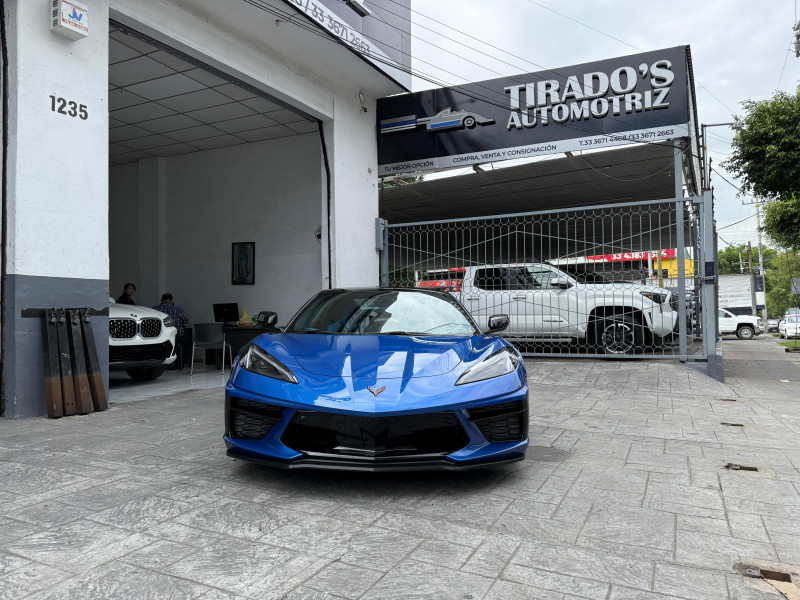 Chevrolet Corvette (C8) Stingray Z51 CONVERTIBLE 70 Aniversario 2023