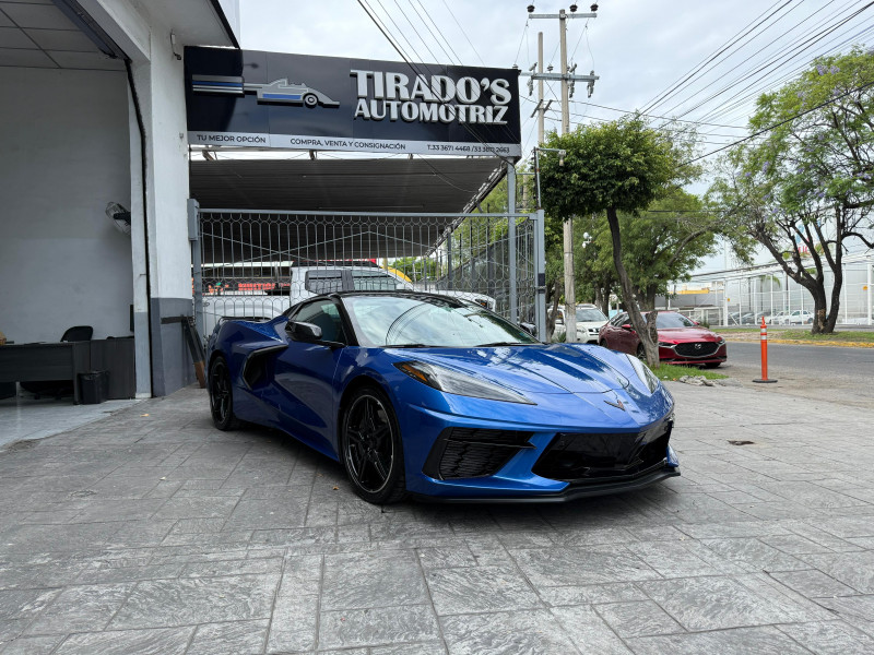 Chevrolet Corvette (C8) Stingray Z51 CONVERTIBLE 70 Aniversario 2023
