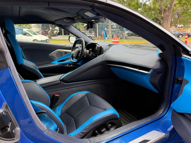 Chevrolet Corvette (C8) Stingray Z51 CONVERTIBLE 70 Aniversario 2023