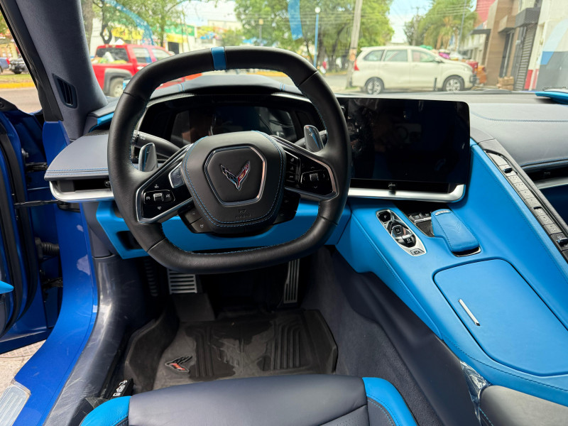 Chevrolet Corvette (C8) Stingray Z51 CONVERTIBLE 70 Aniversario 2023