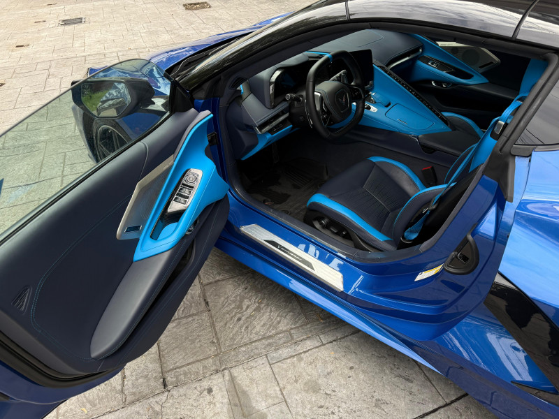 Chevrolet Corvette (C8) Stingray Z51 CONVERTIBLE 70 Aniversario 2023