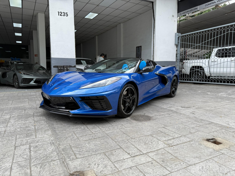 Chevrolet Corvette (C8) Stingray Z51 CONVERTIBLE 70 Aniversario 2023