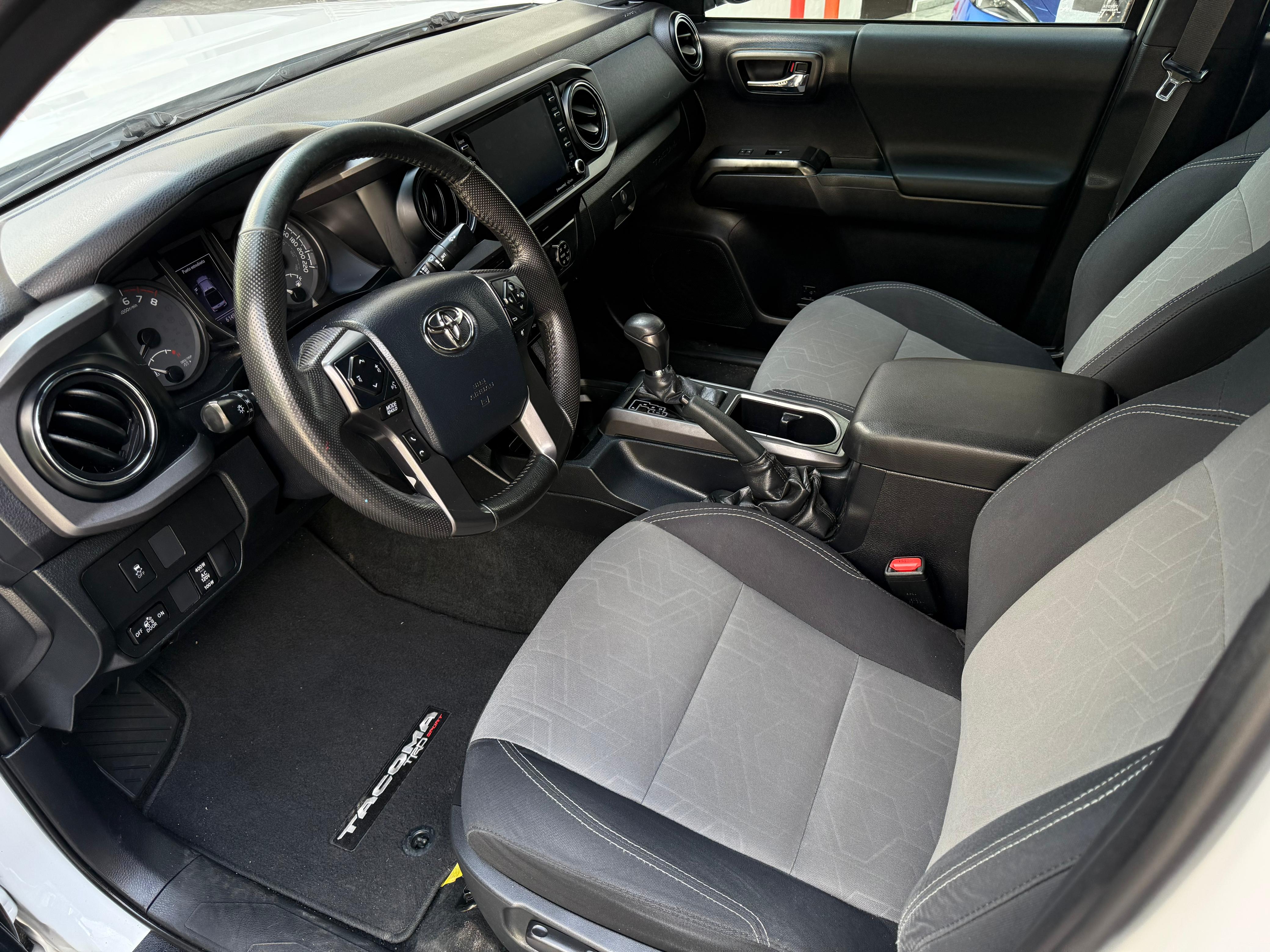 Toyota Tacoma trd 4x4 2020