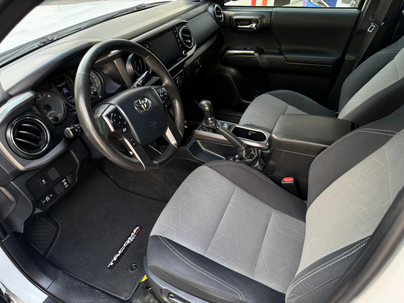 Toyota Tacoma trd 4x4 2020