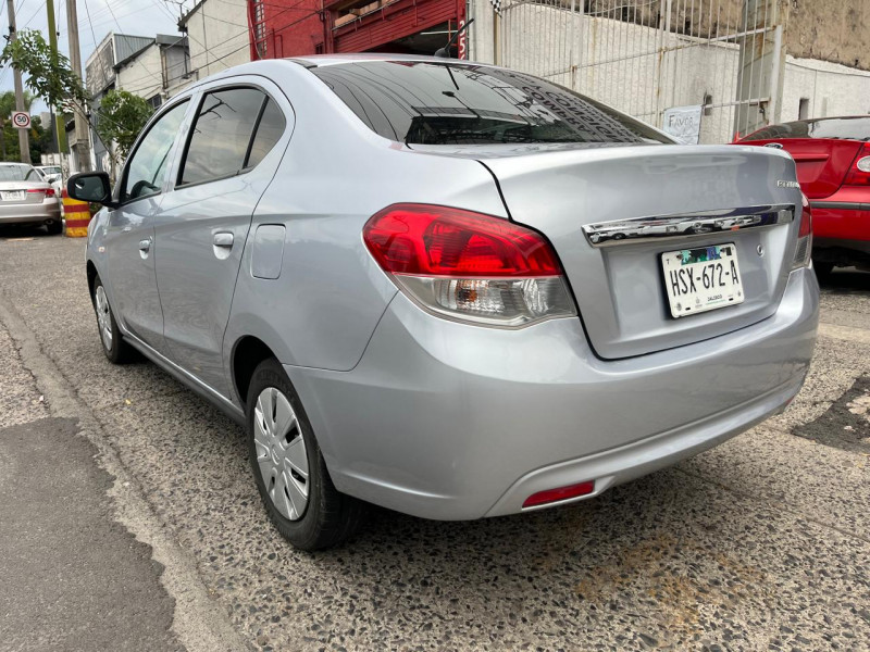 Dodge Attitude SE 2024