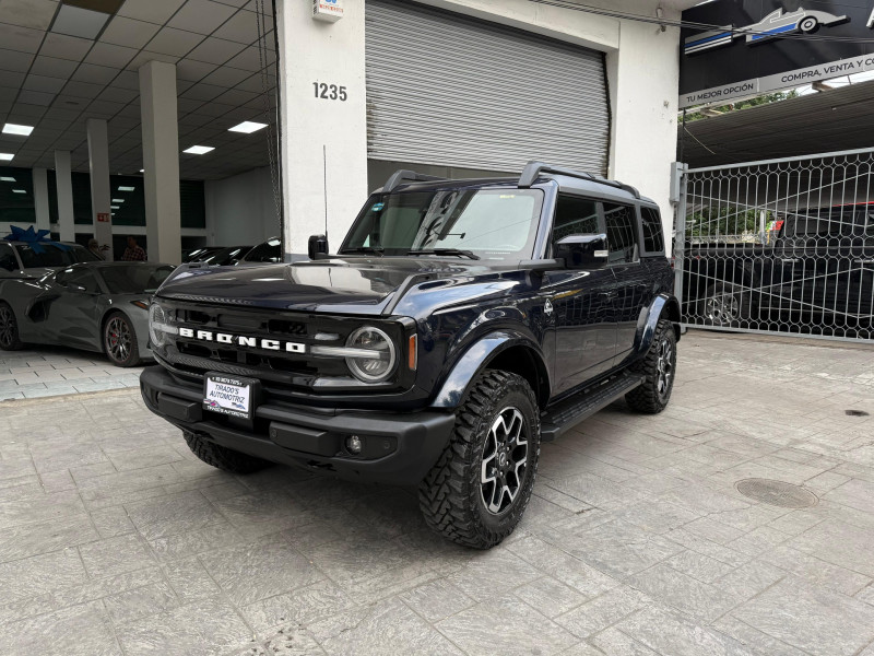 Ford Bronco OUTER BANKS 2021