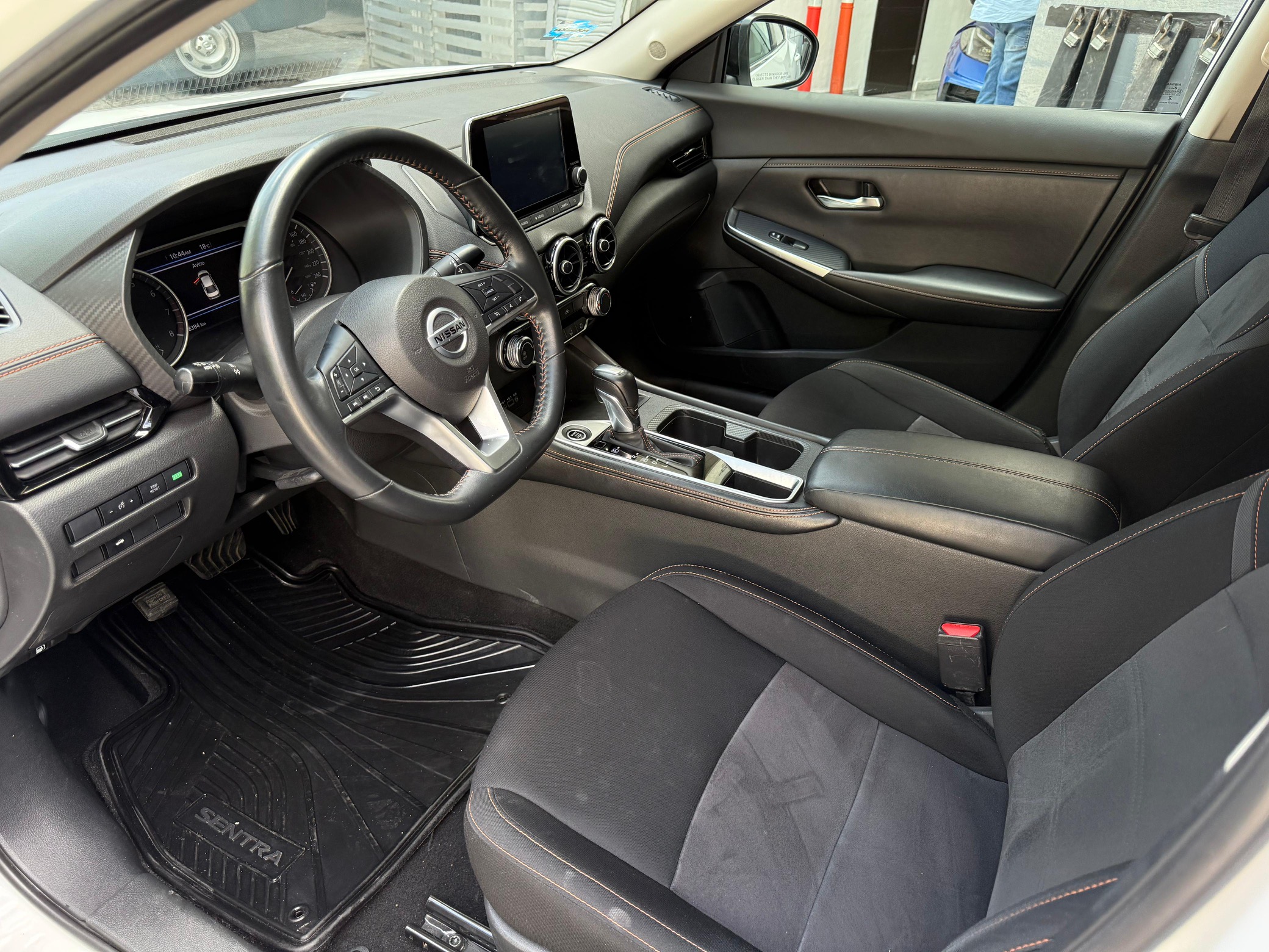 Nissan Sentra SR BITONO 2023