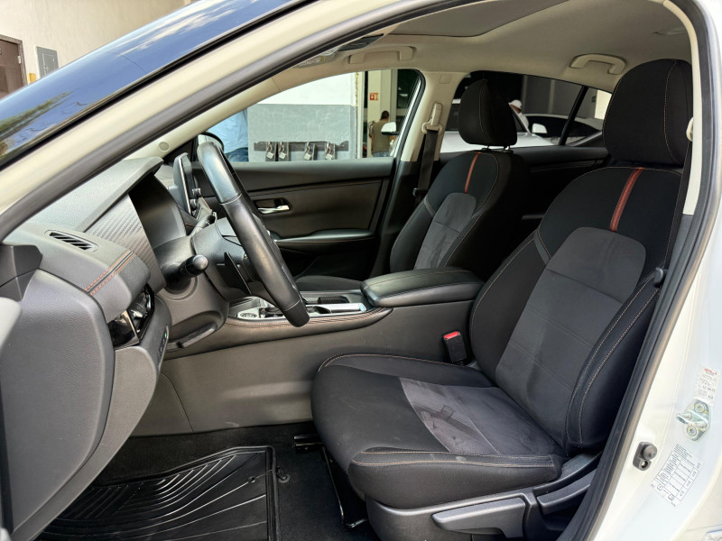 Nissan Sentra SR BITONO 2023
