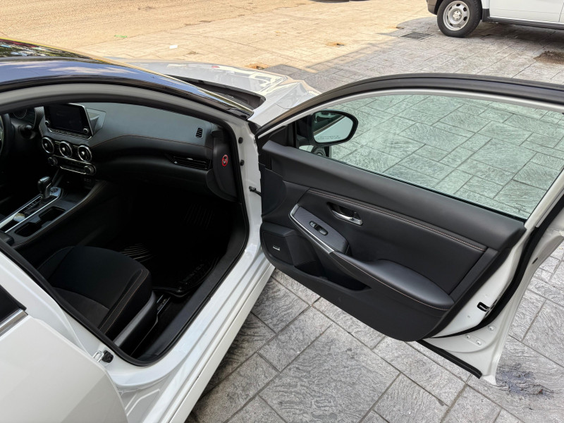 Nissan Sentra SR BITONO 2023