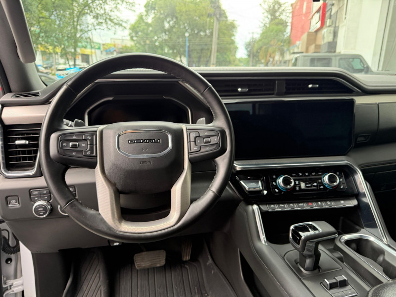 GMC Sierra DENALI 2023