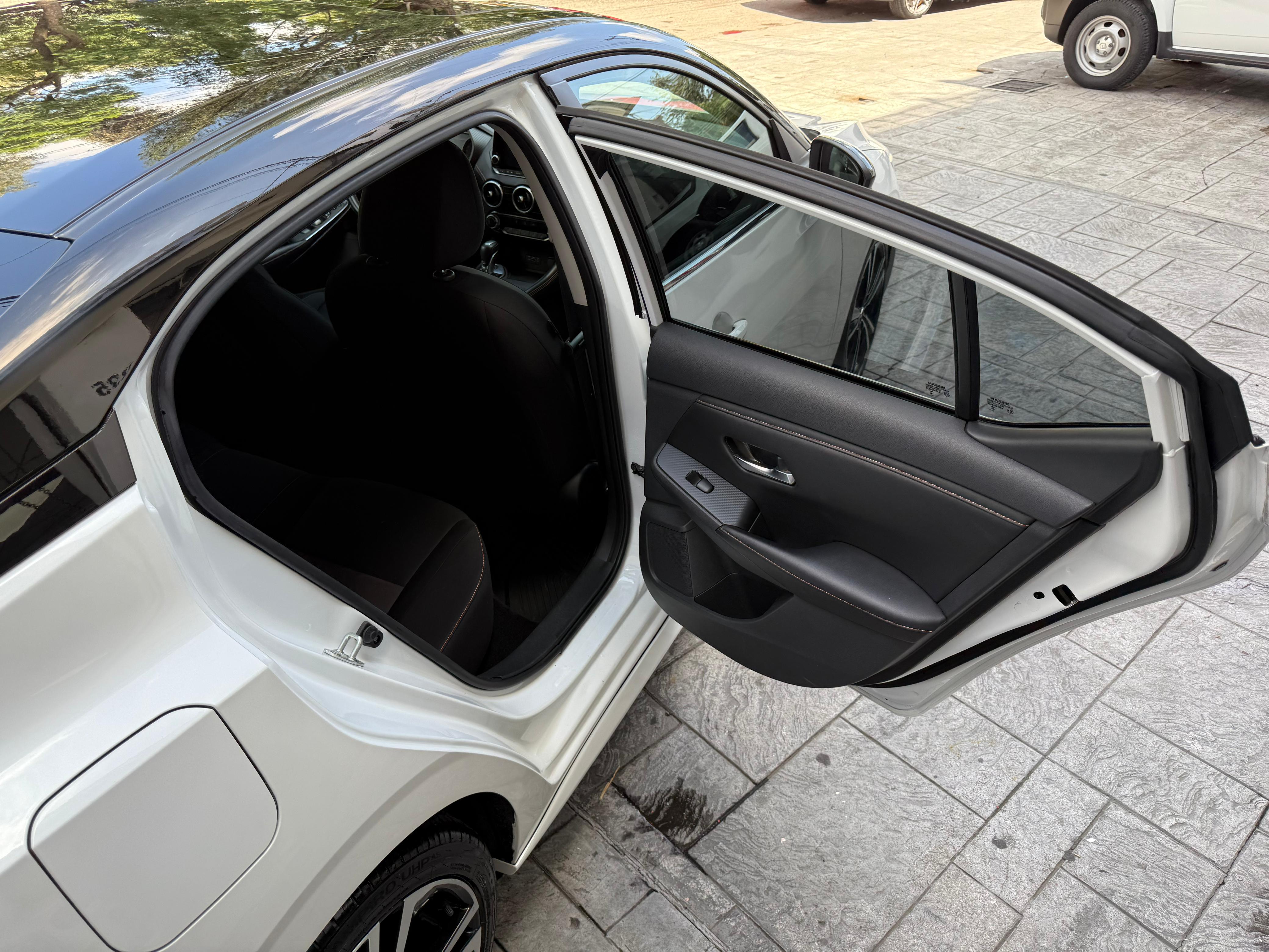 Nissan Sentra SR Platinum 2023