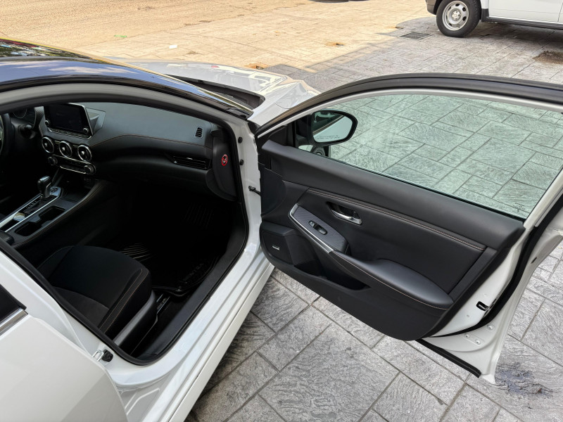 Nissan Sentra SR Platinum 2023