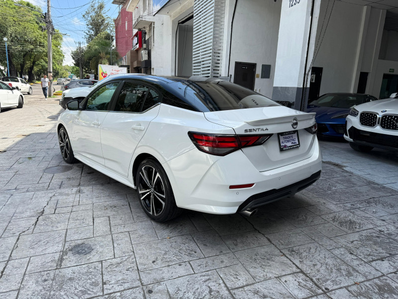 Nissan Sentra SR Platinum 2023