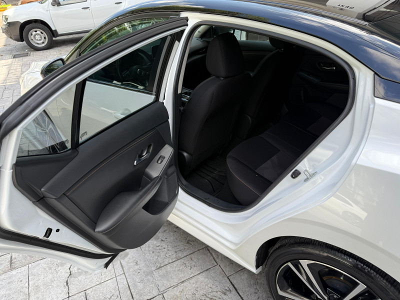 Nissan Sentra SR Platinum 2023