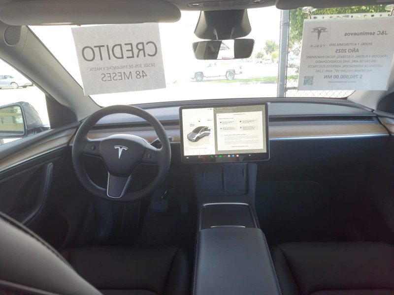 Tesla Model Y AUTONOMIA MAYOR 2025