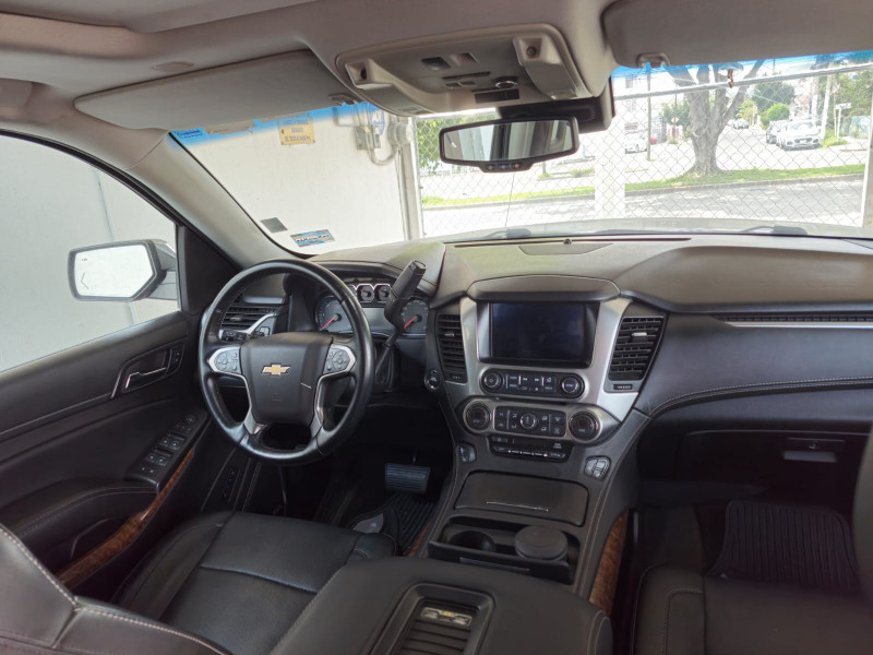 Chevrolet Suburban LTZ 2016