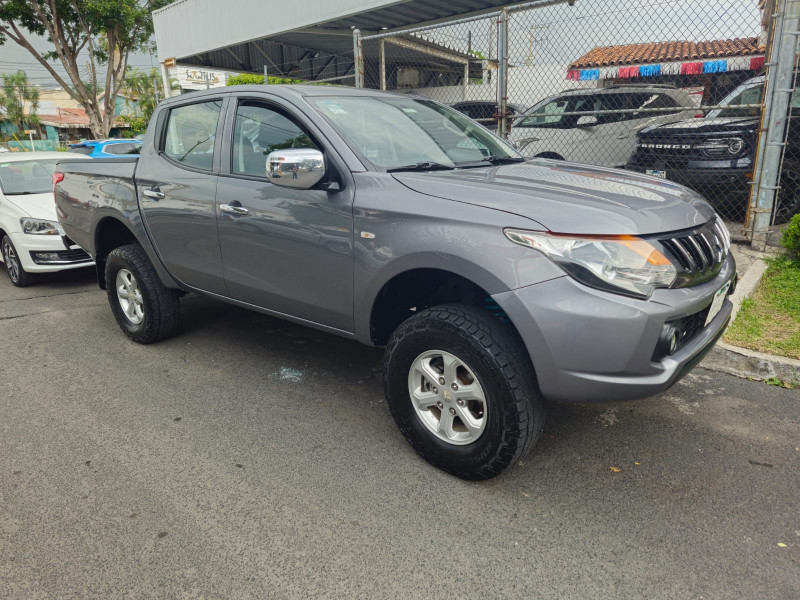 Mitsubishi L200 DIESEL 4X4 2017